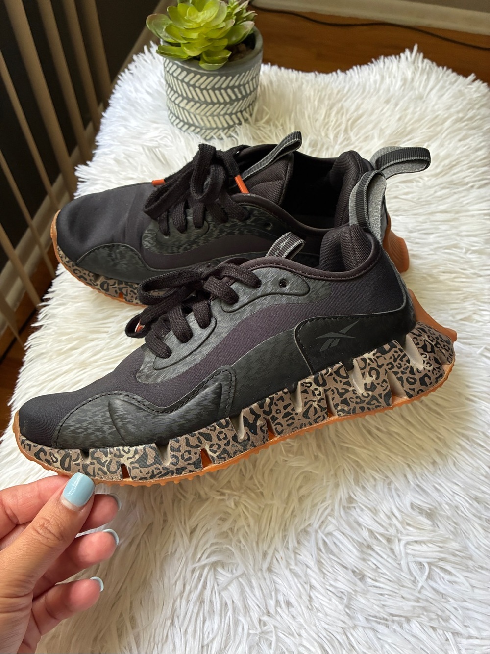 Reebok Zig Dynamica Running Shoes 🖤